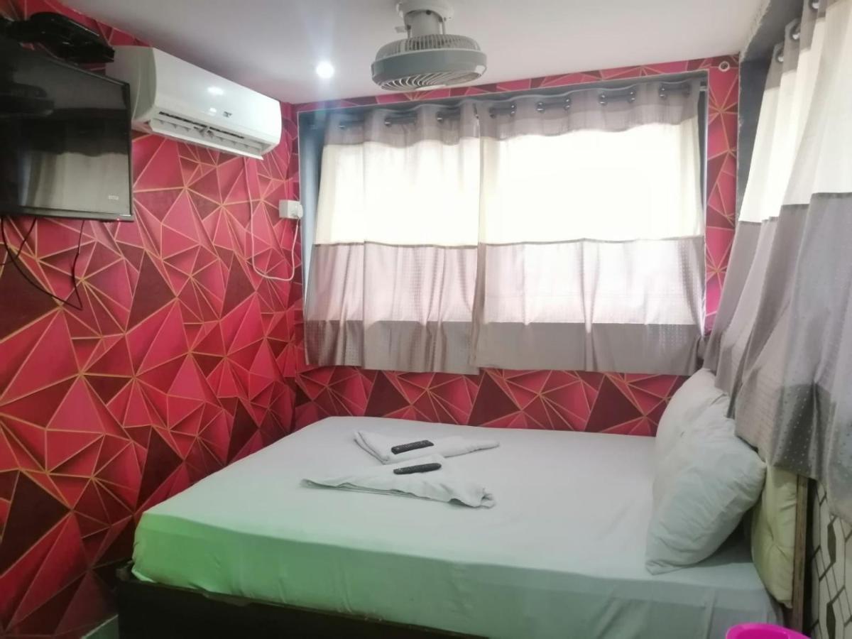 Hotel Kaina Residency Vashi Екстер'єр фото